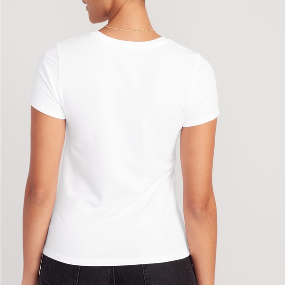 Old Navy Bestee Crew Neck White T-Shirt - Picture 2 of 8